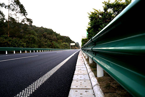 合肥高速公路护栏的常用类型