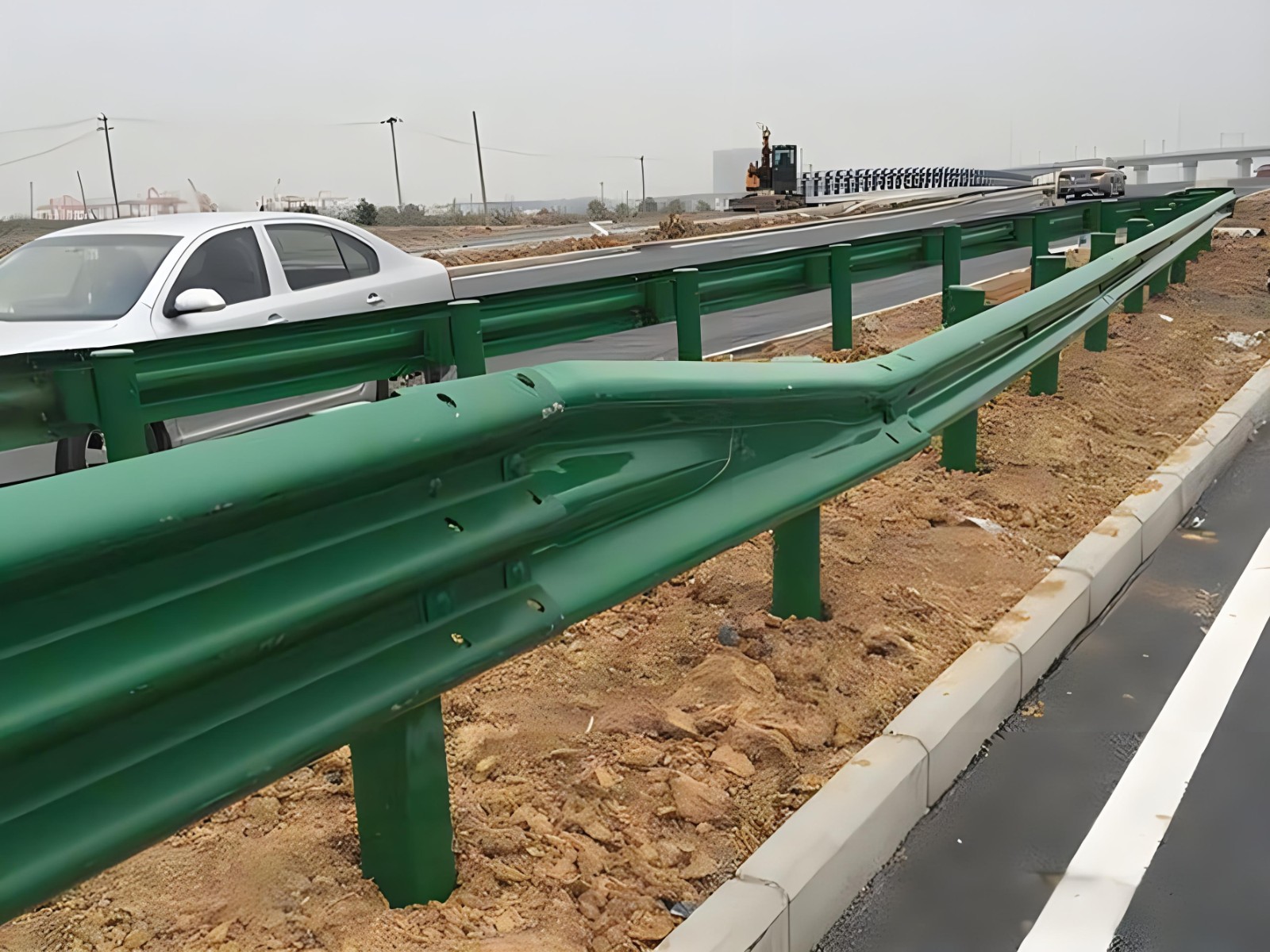 合肥高速波形护栏板日常维护方案确保道路安全新举措